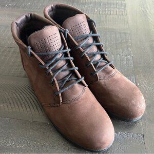 Red Wing Women’s Brown Leather Work Boots Size 10B Steel Toe ANSI Safety Lace Up